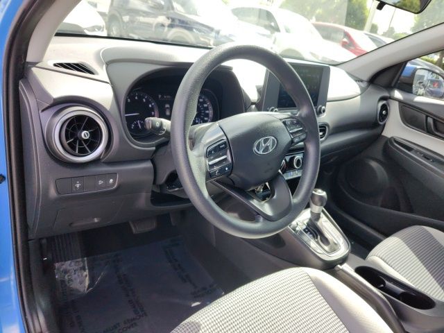 2022 Hyundai Kona SE 23