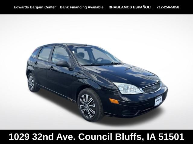 Black 2005 Ford Focus Hatchback  4-Speed Automatic