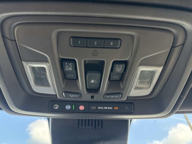 2022 GMC Sierra 1500 SLT White at Royal Nissan