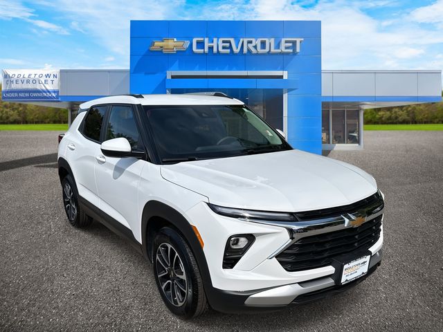 2025 Chevrolet TrailBlazer - Image 3