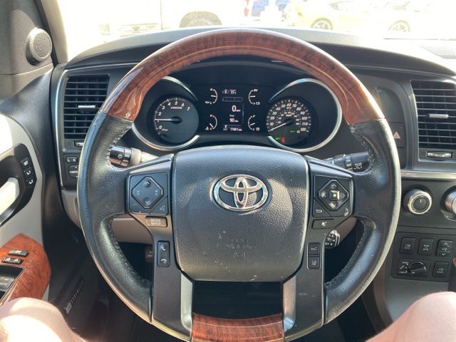 2019 Toyota Sequoia Platinum photo