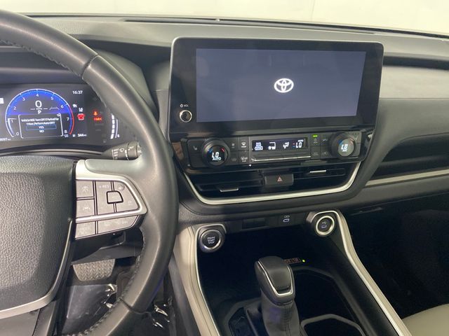 Used 2025 Toyota Grand Highlander SUV