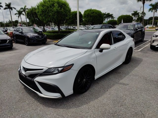 2021 Toyota Camry XSE 16