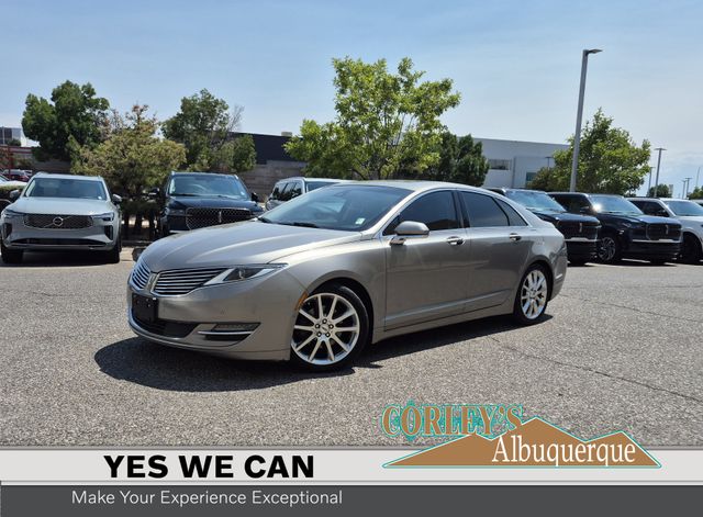 Luxe Metallic 2016 Lincoln MKZ Sedan Front-Wheel Drive 6-Speed Automatic