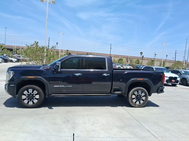 Used 2024 Silver GMC Denali image 3