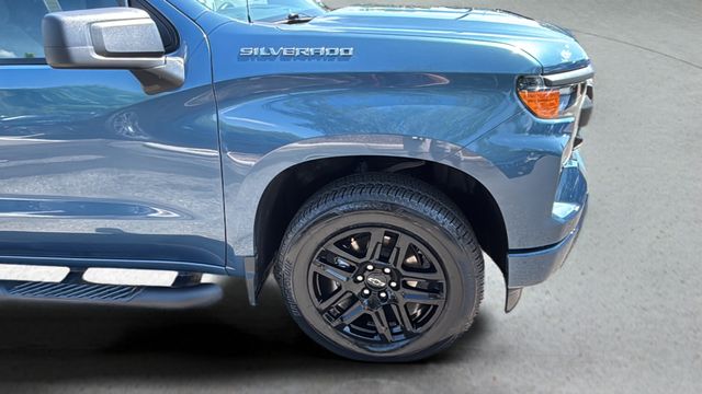 Used 2024 Blue Chevrolet Custom image 33