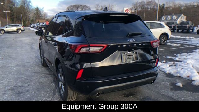 2023 Ford Escape ST-Line 7