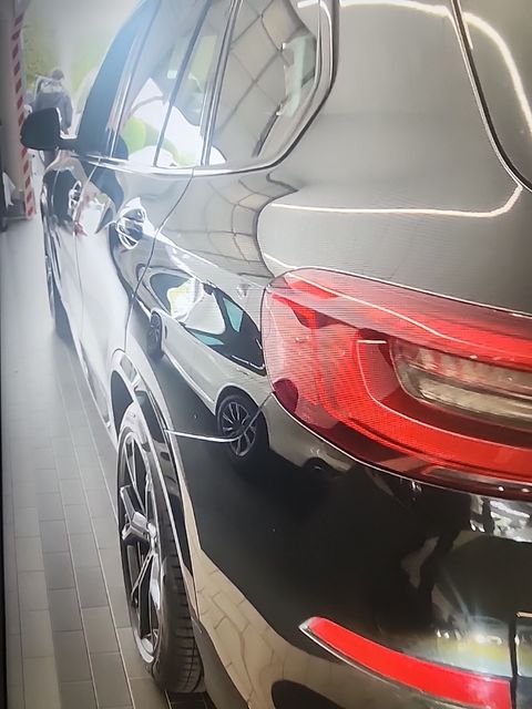 2019 BMW X5 xDrive50i 12