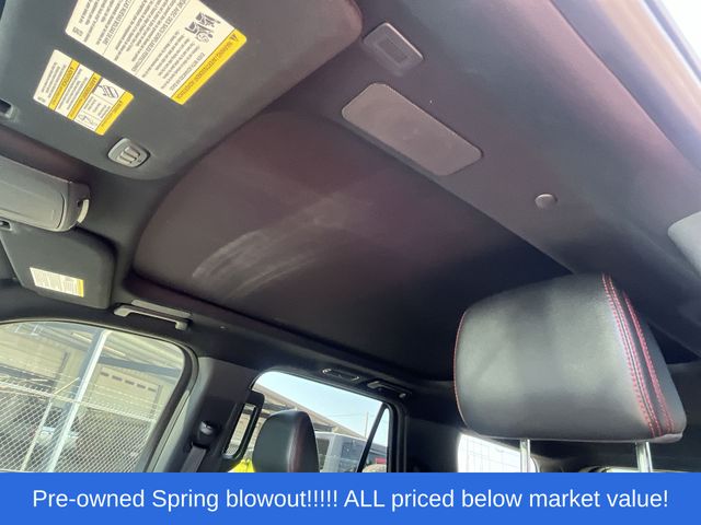 Used 2022 White Ford Limited image 12