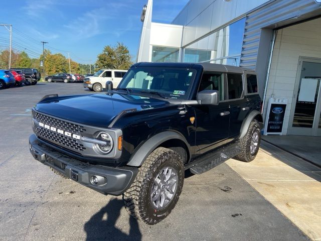 2025 Ford Bronco Badlands - 1