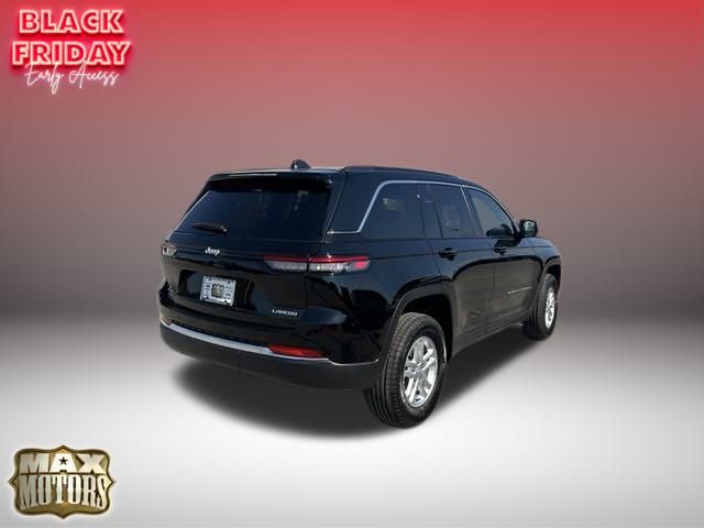 2025 Jeep Grand Cherokee  8