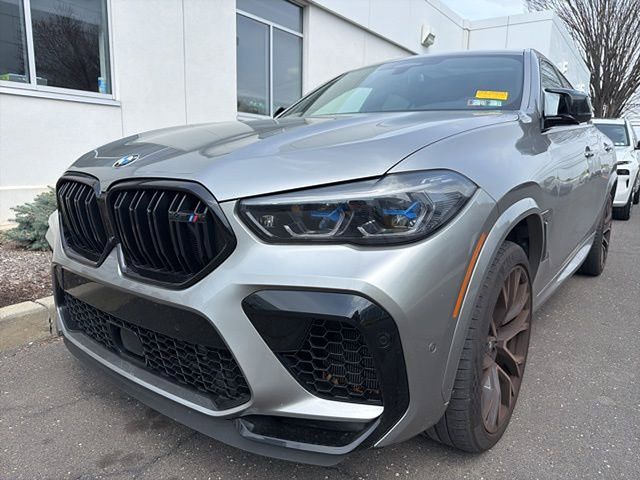 Donington Gray Metallic 2022 BMW X6 M AWD SUV / Crossover All-Wheel Drive 8-Speed Automatic