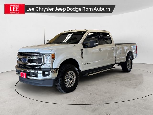 Oxford White 2022 Ford F-250 Super Duty Pickup Truck Four-Wheel Drive Automatic