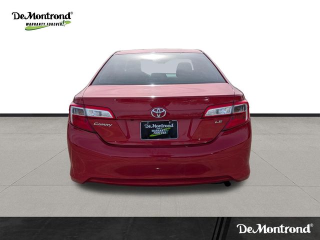 Used 2014 Red Toyota LE image 6