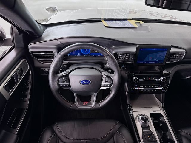 2021 Silver Metallic Ford Explorer ST 4X4 SUV