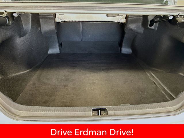 Used 2020 Toyota Camry Hybrid Sedan