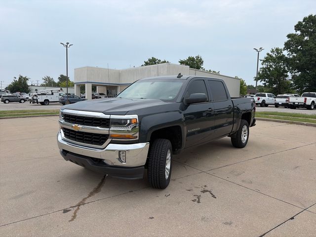 Gray (Graphite Metallic) 2018 Chevrolet Silverado 1500 Pickup Truck Four-Wheel Drive 6-Speed Automatic Overdrive