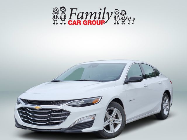 Summit White 2024 Chevrolet Malibu Sedan Front-Wheel Drive Continuously Variable Transmission