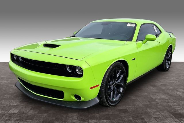 Green (Sublime Metallic Clearcoat) 2023 Dodge Challenger R/T RWD Coupe Rear-Wheel Drive 8-Speed Automatic