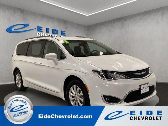  2018 Chrysler Pacifica Touring L FWD   