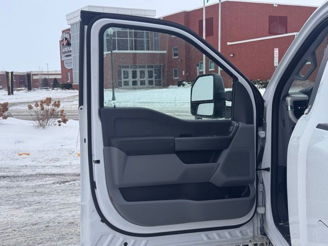 2023 Ford Super Duty F-350 SRW XL