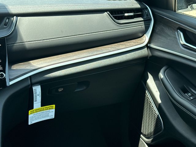 New 2026 Jeep Grand Cherokee SUV