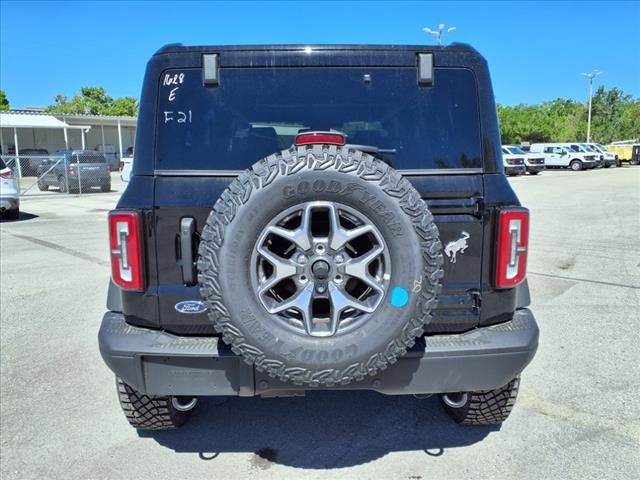 2025 Ford Bronco Badlands photo