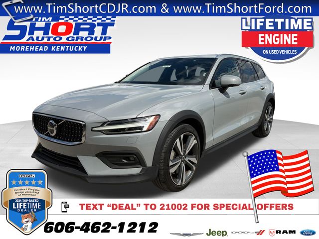 Vapour Gray Metallic 2025 Volvo V60 Cross Country B5 Plus AWD Wagon All-Wheel Drive Automatic