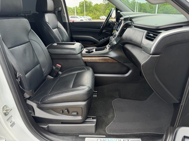 2018 Chevrolet Suburban LT photo