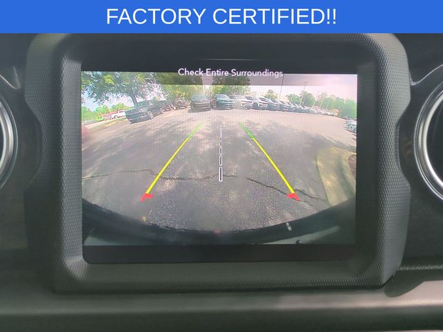 Used 2021 Silver Jeep Unlimited Sahara Altitude image 23