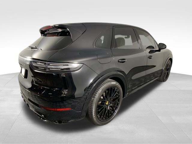 2021 Porsche Cayenne GTS 7