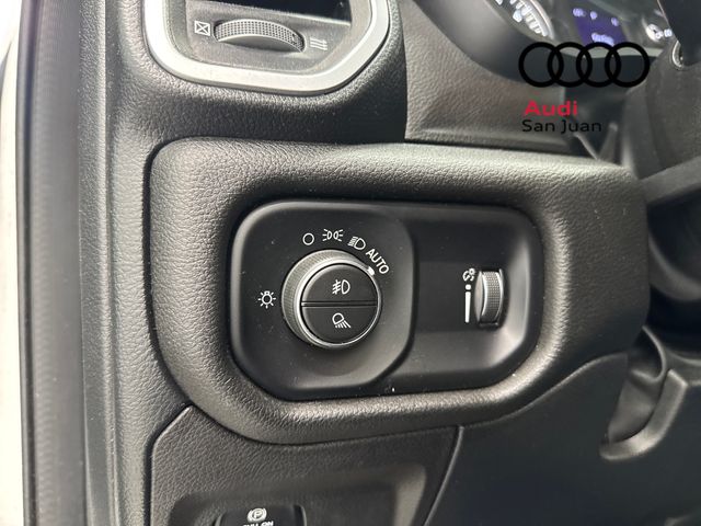 Used 2022 White Ram Big Horn/Lone Star image 27