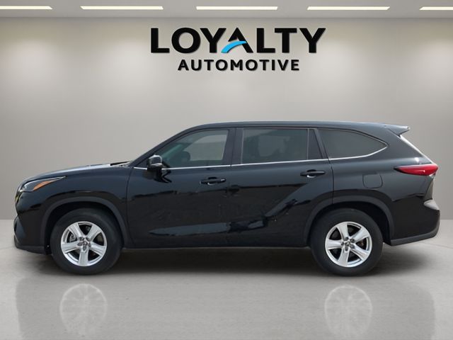 Used 2023 Toyota Highlander Hybrid SUV