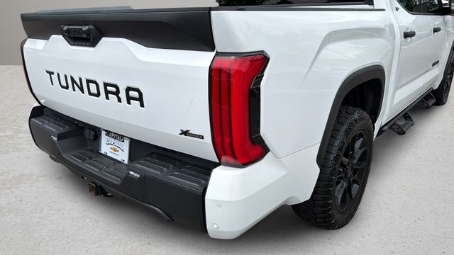 Used 2022 White Toyota SR5 image 36