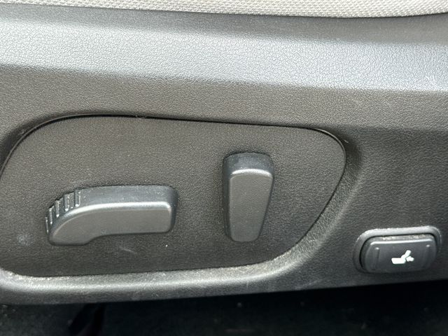 Used 2018 Red Subaru 2.5i Premium image 21