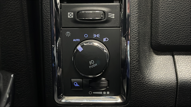 Used 2017 Granite Crystal Metallic Clearcoat Ram Laramie image 16