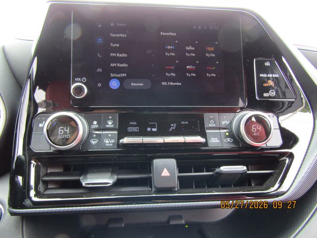 used 2023 Toyota Highlander car, priced at $37,999