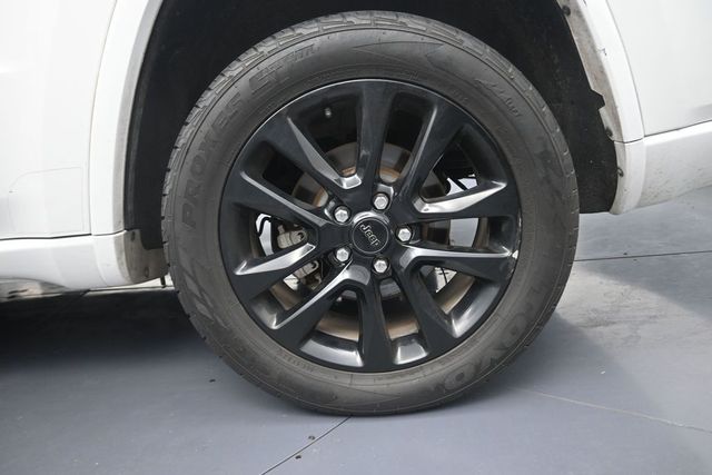 2020 Jeep Grand Cherokee Altitude White/off-white at River Oaks CDJR