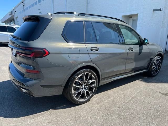 2025 BMW X7 xDrive40i 5