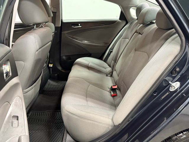 2012 Hyundai Sonata GLS photo