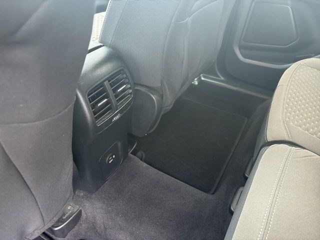 2020 Ford Escape SE photo