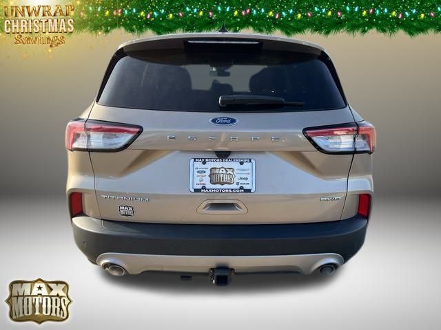 2021 Ford Escape Titanium 8