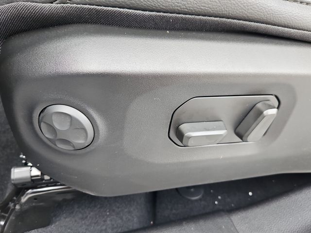 New 2026 White/off-white Jeep Sahara image 14