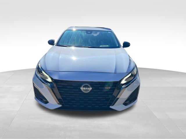 2023 Nissan Altima 2.5 SR 3