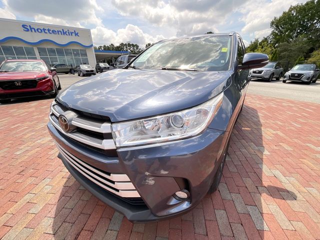 Used 2017 Toyota Highlander SUV
