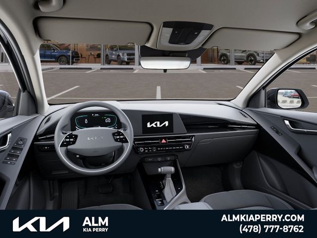 2025 Kia Niro LX photo 6
