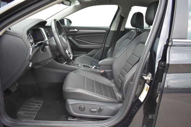 Used 2024 Volkswagen Jetta Sedan