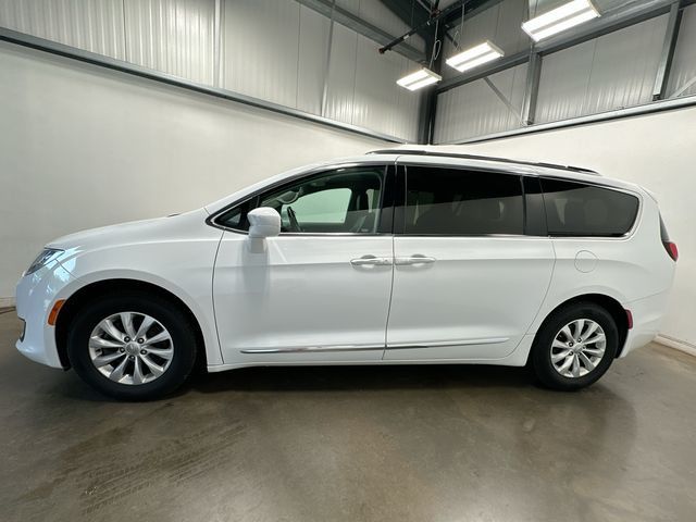 2019 Chrysler Pacifica Touring L White at Bob Ruth Ford