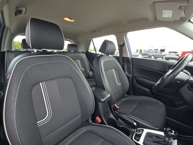 2024 Hyundai Venue Limited:B01873