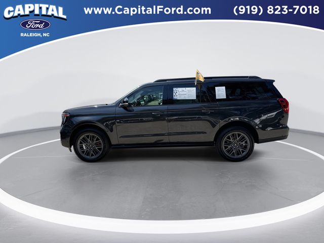 Used 2025 Gray Ford Platinum image 5